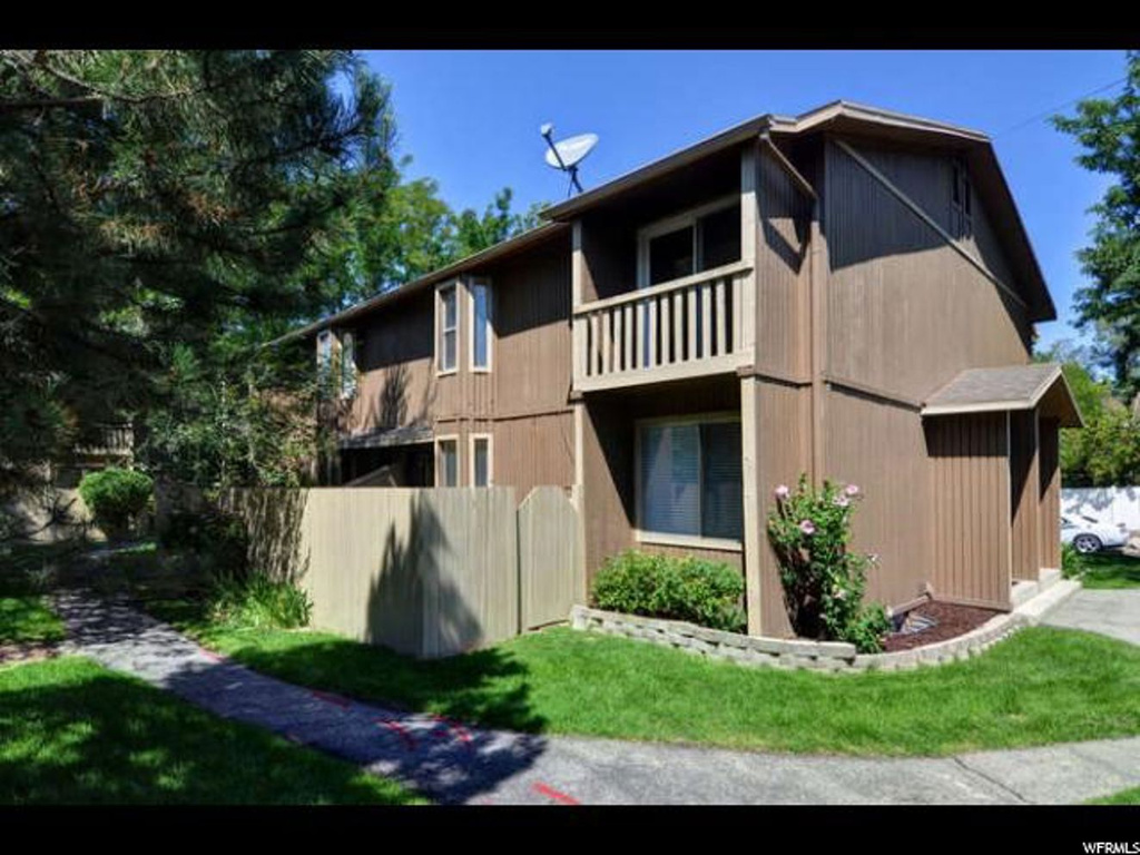 656 E Cobblestone Ln, Midvale, UT 84047