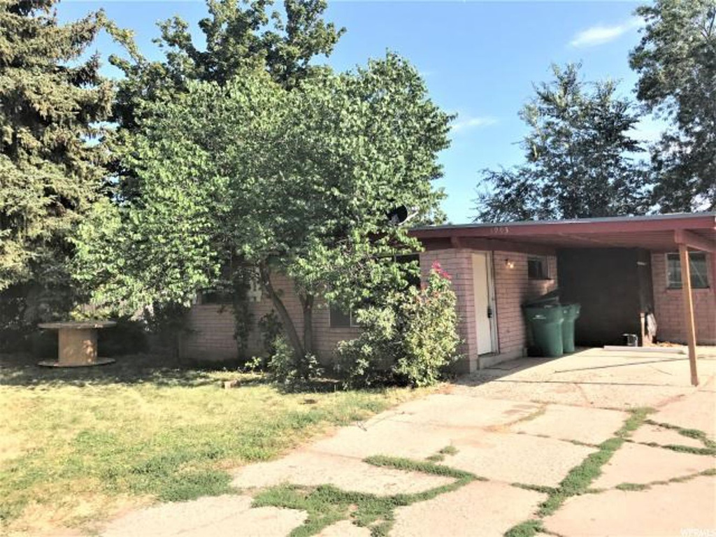 1993 Clyde St, Layton, UT 84041