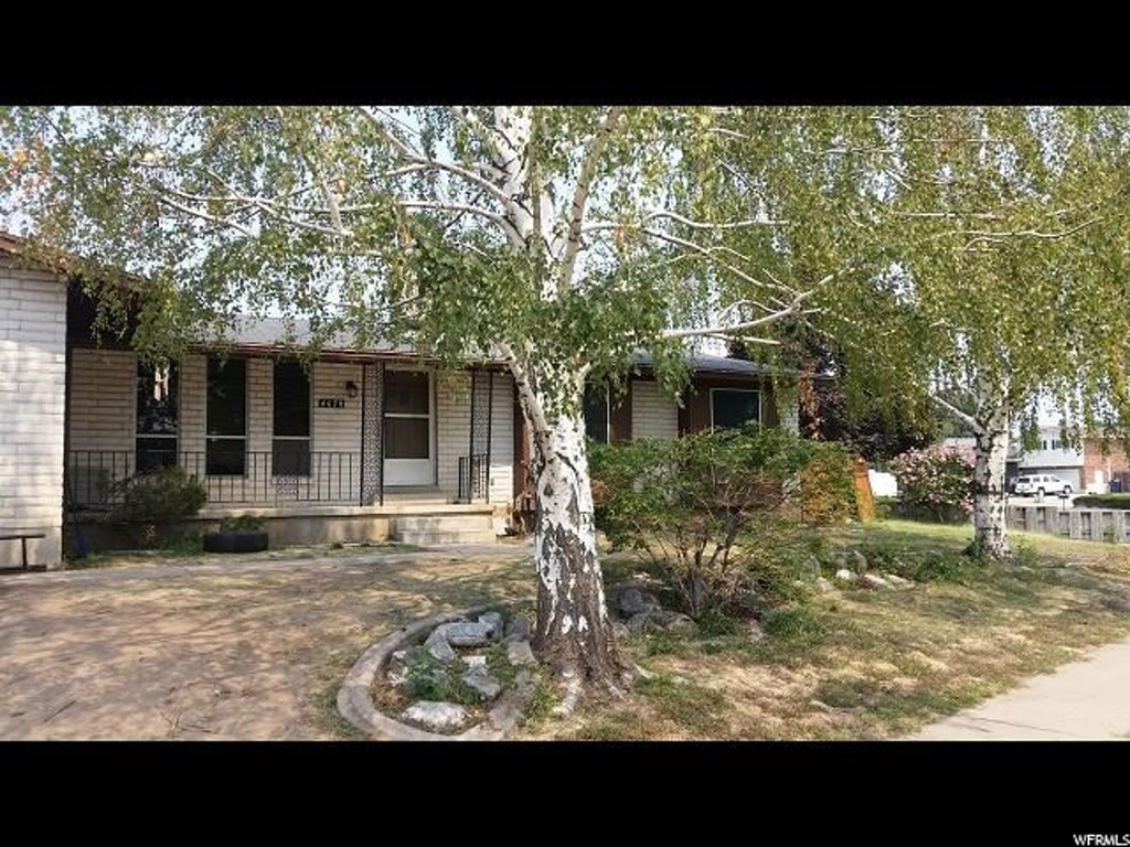 4478 S 2300 W, Roy, UT 84067