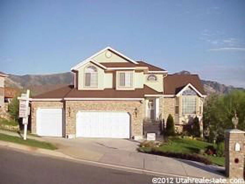 371 E 3700 N, North Ogden, UT 84414