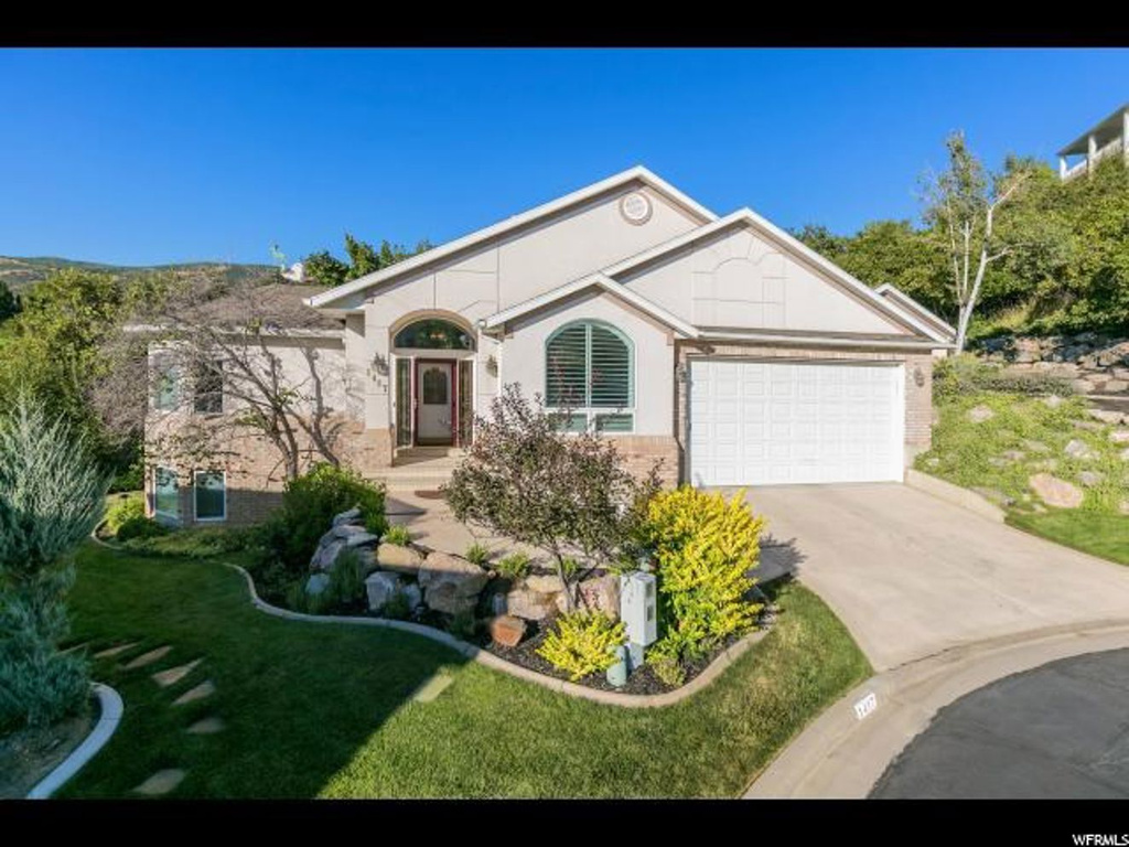 1417 E Woods Dr, Bountiful, UT 84010