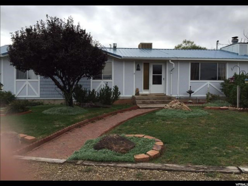 1050 E Flour Mill Rd, Blanding, UT 84511