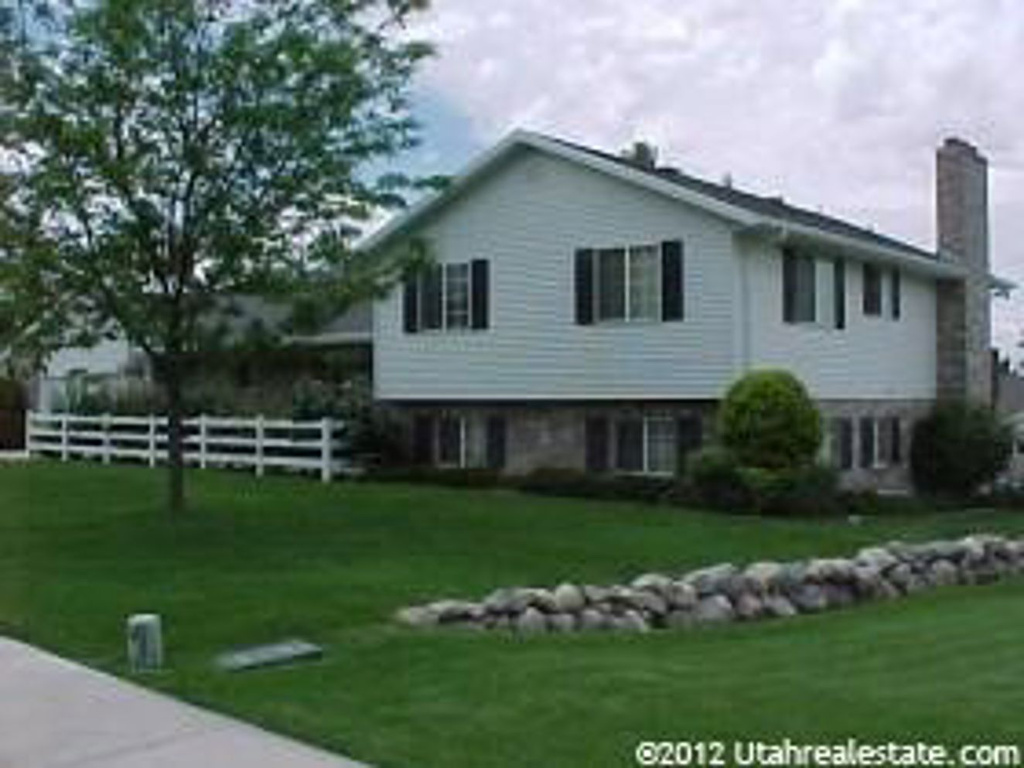 1596 E 275 N, Layton, UT 84040