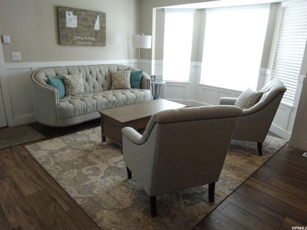 9607 S David St E, Sandy, UT 84070