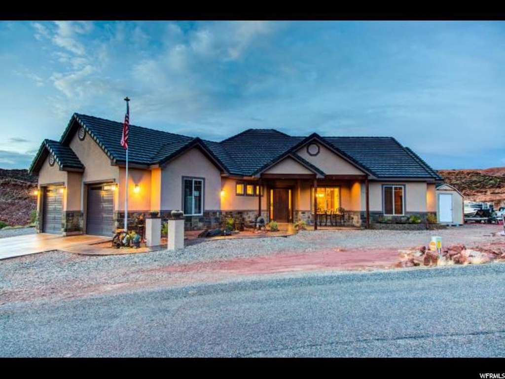 2075 Munsey Dr, Moab, UT 84532