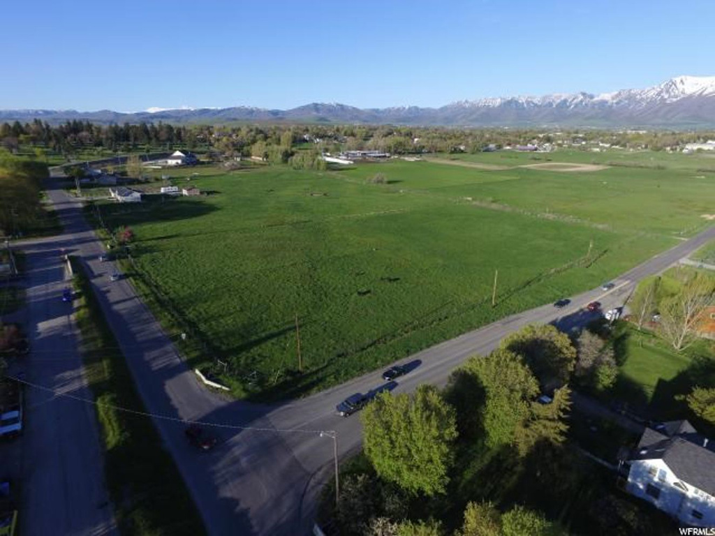 285 N 600 E #1, Hyrum, UT 84319