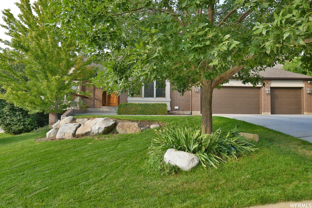 2015 E Ridgehill Dr, Bountiful, UT 84010