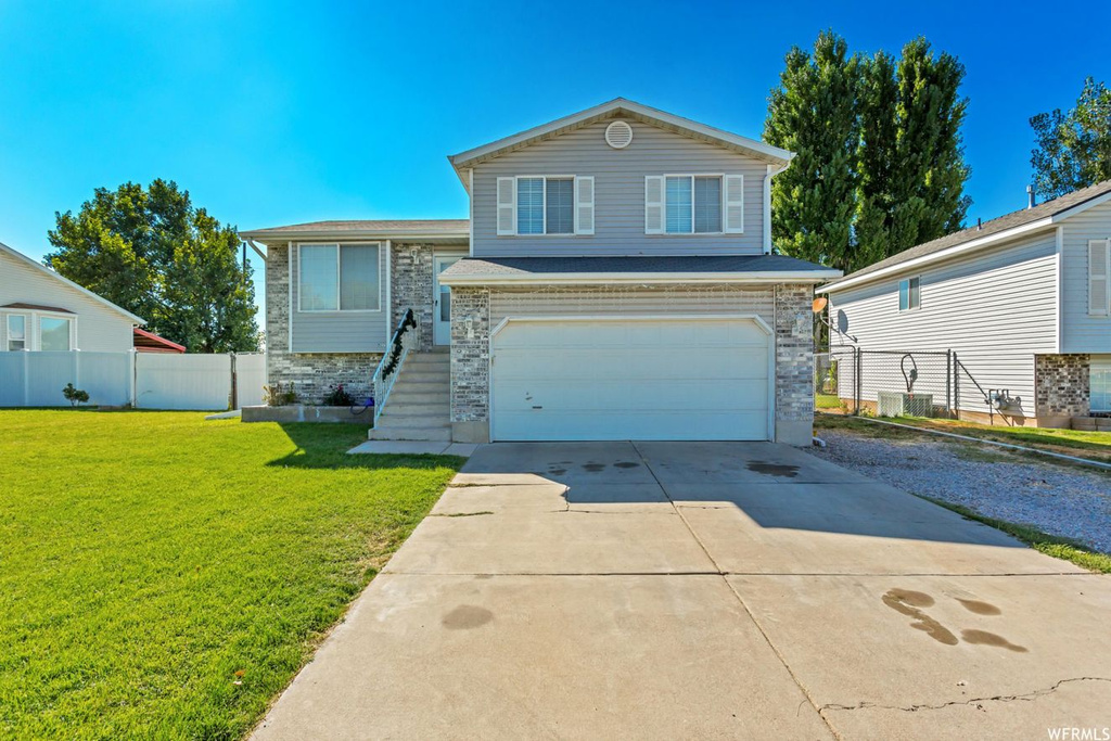 1927 N 950 W, Clinton, UT 84015
