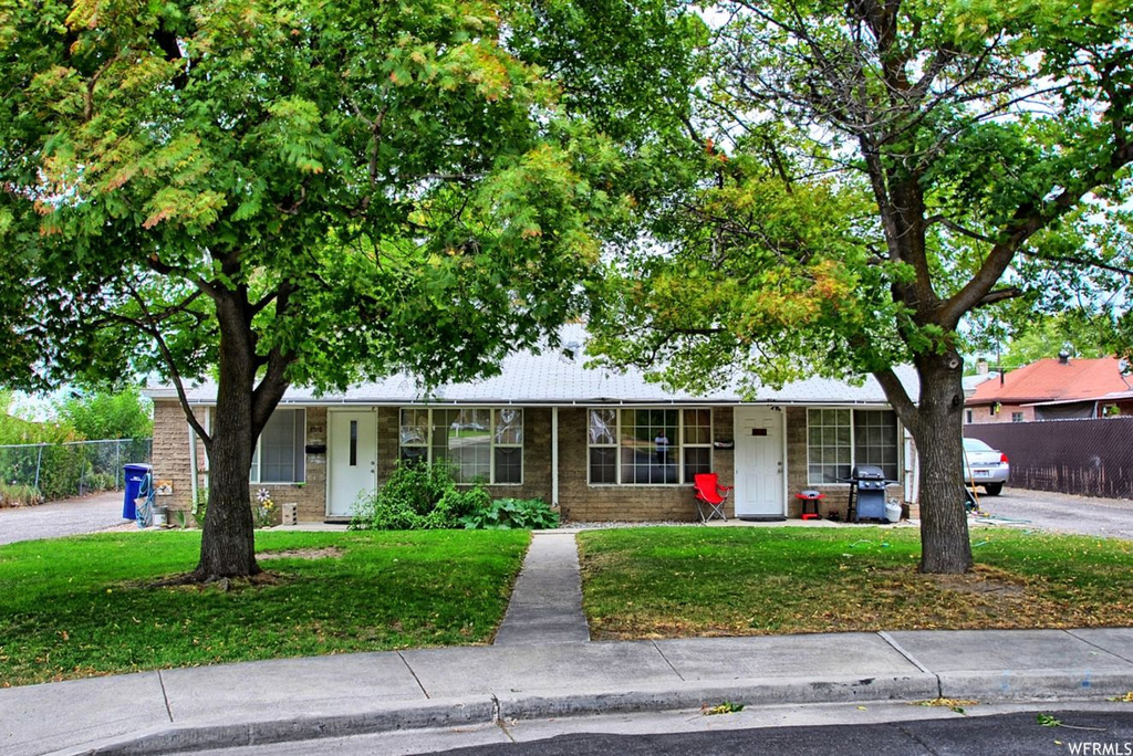 8580 S 220 E, Sandy, UT 84070