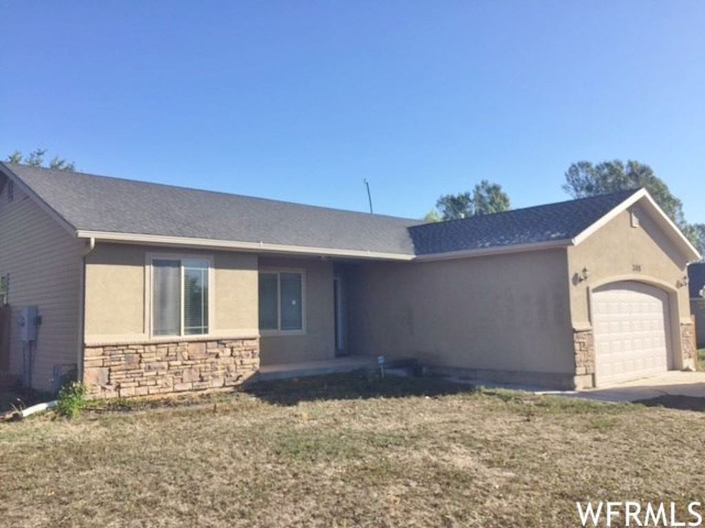 205 E 600 N, Roosevelt, UT 84066