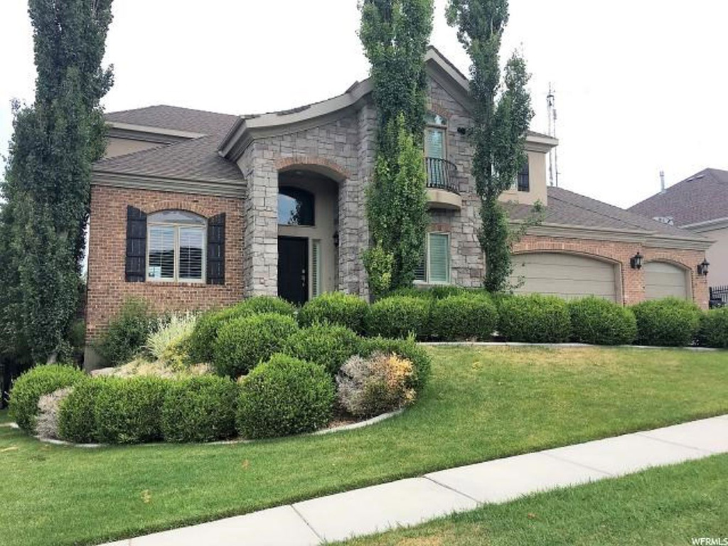 4676 Summerwood Dr, Bountiful, UT 84010