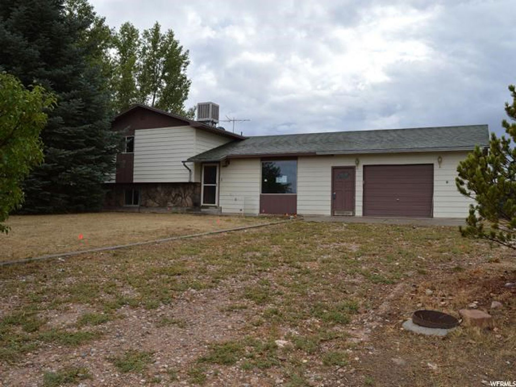 2450 E 4300 S, Vernal, UT 84078