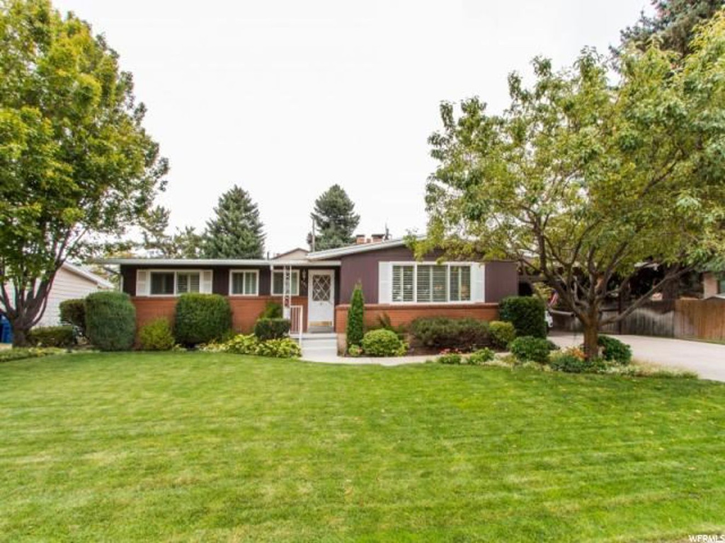 781 E Ridgeview Dr, Ogden, UT 84403