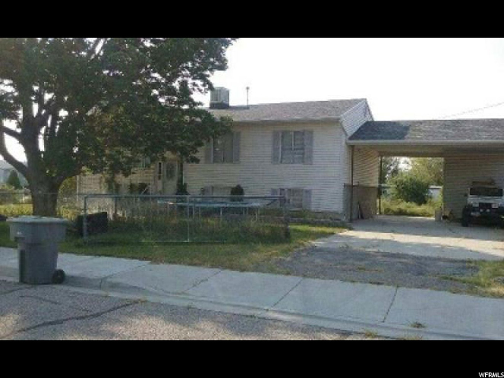 290 E 200 N, Huntington, UT 84528