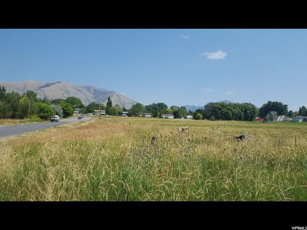 546 E 0300 N #3, Hyrum, UT 84319