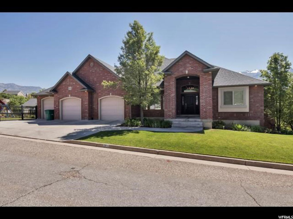 2814 E Deere Valley Dr N, Layton, UT 84040