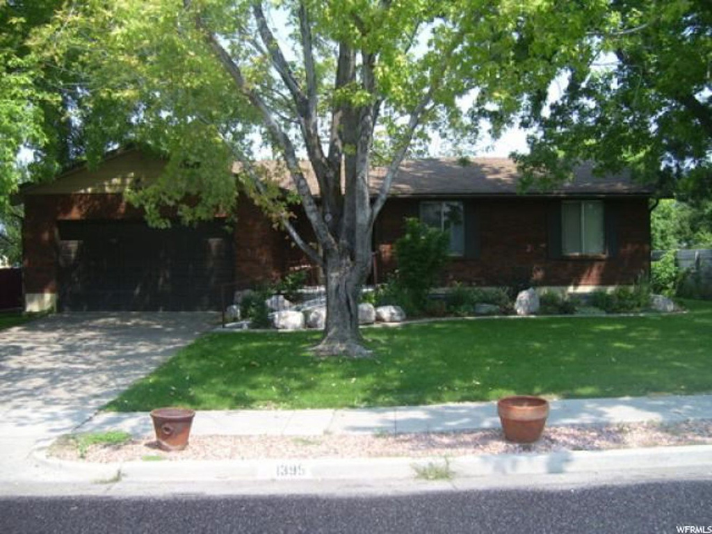 1395 E Cherry Ln N, Layton, UT 84040