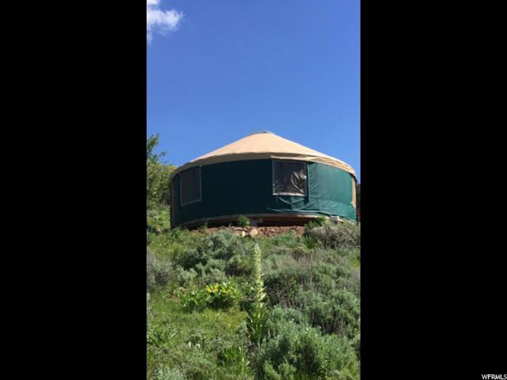 27 E Lewis & Clark, Oakley, UT 84055