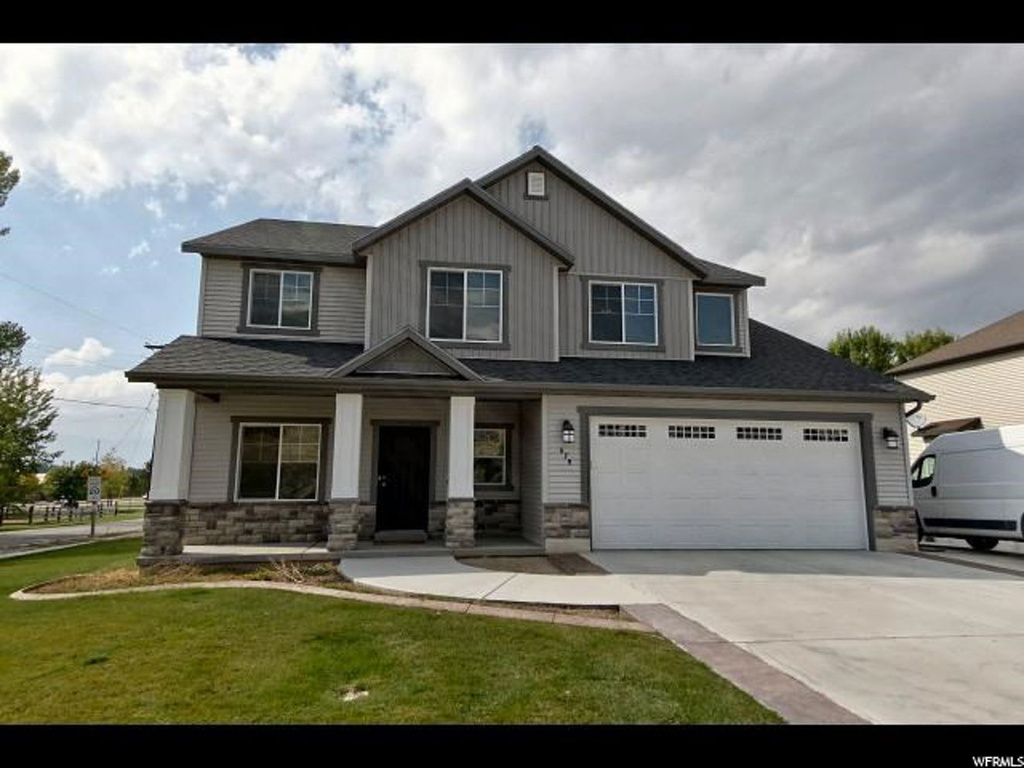 579 S 850 E, River Heights, UT 84321