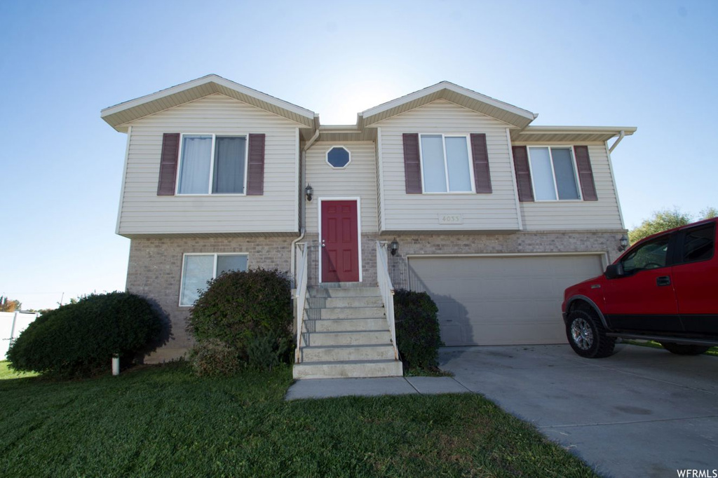 4033 W 4700 S, Roy, UT 84067
