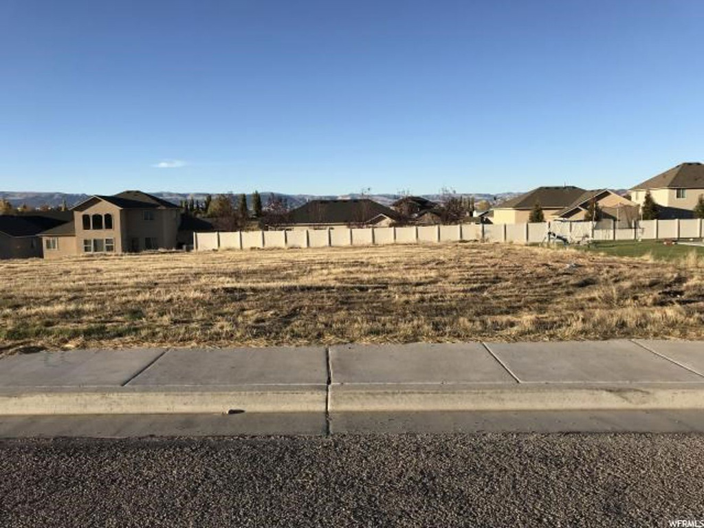 335 E 2970 S #37, Naples, UT 84078