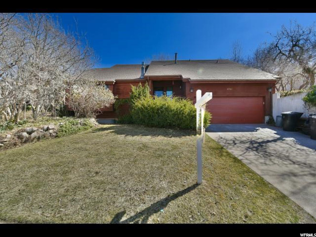2961 S Windsor Ln E, Bountiful, UT 84010