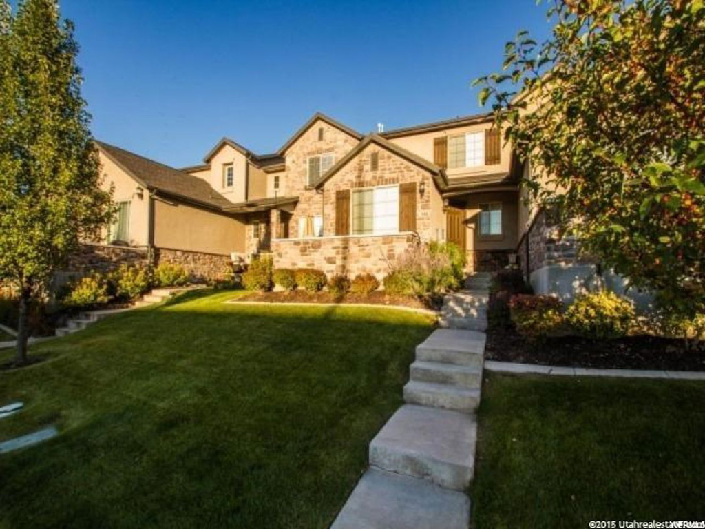 144 N 360 W, Centerville, UT 84014