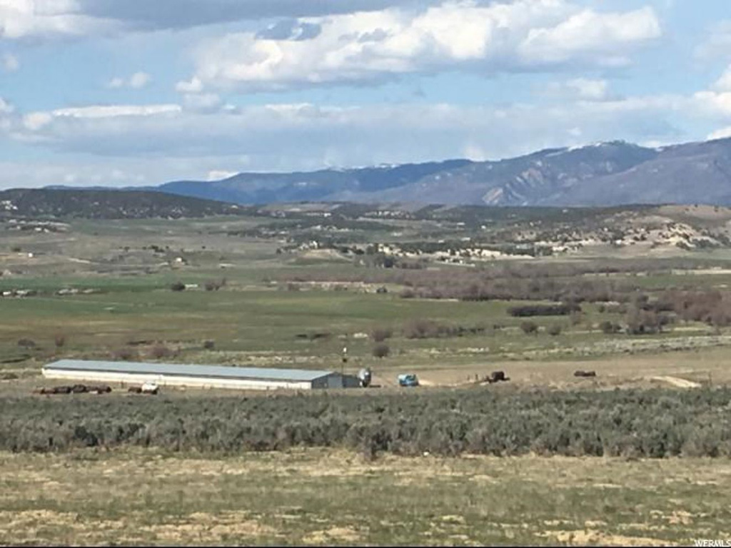 1500 E 600 S, Moroni, UT 84646