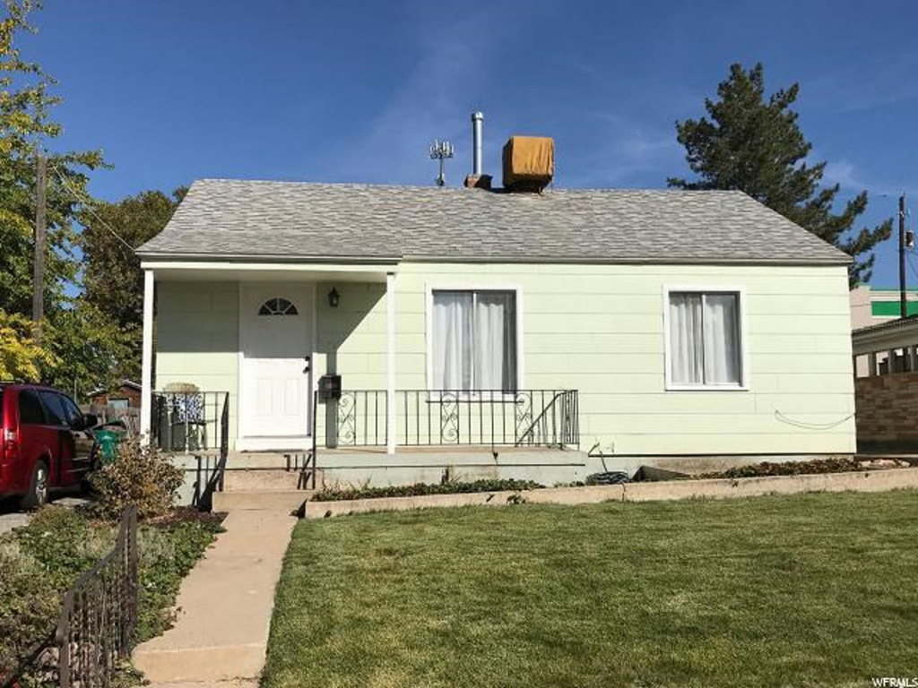 77 N Villa Dr, Clearfield, UT 84015