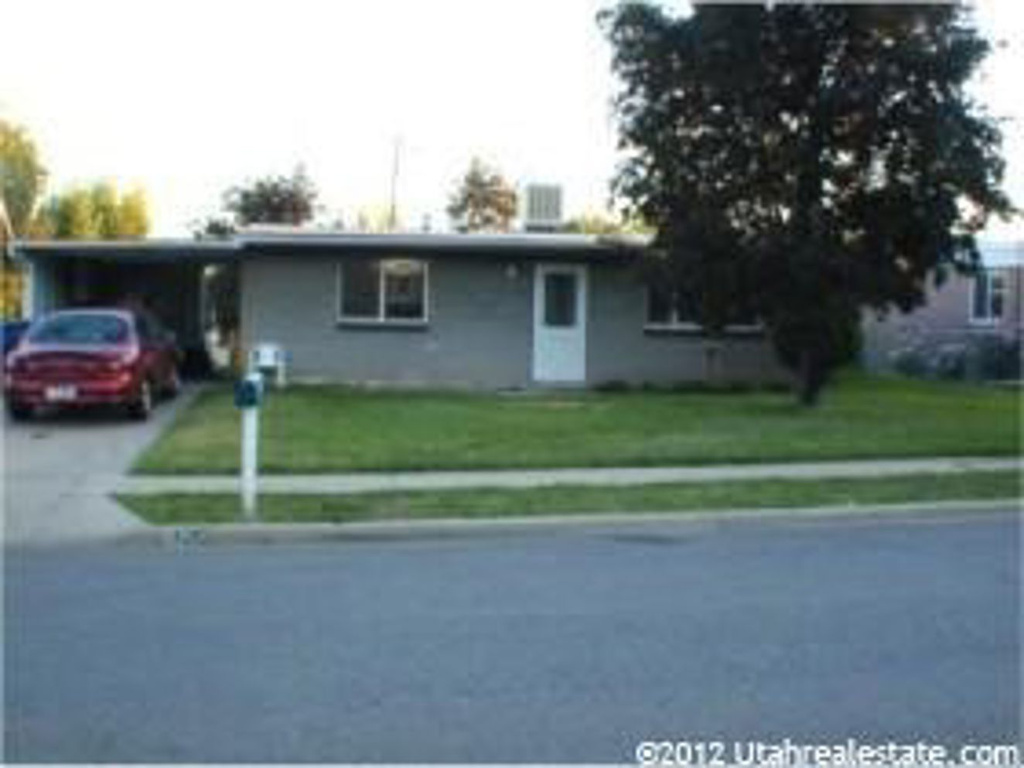 1439 Marilyn Dr, Layton, UT 84041