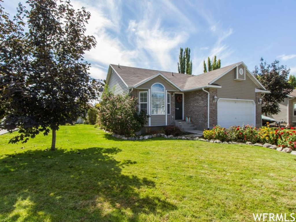 292 E 1325 N, Layton, UT 84041