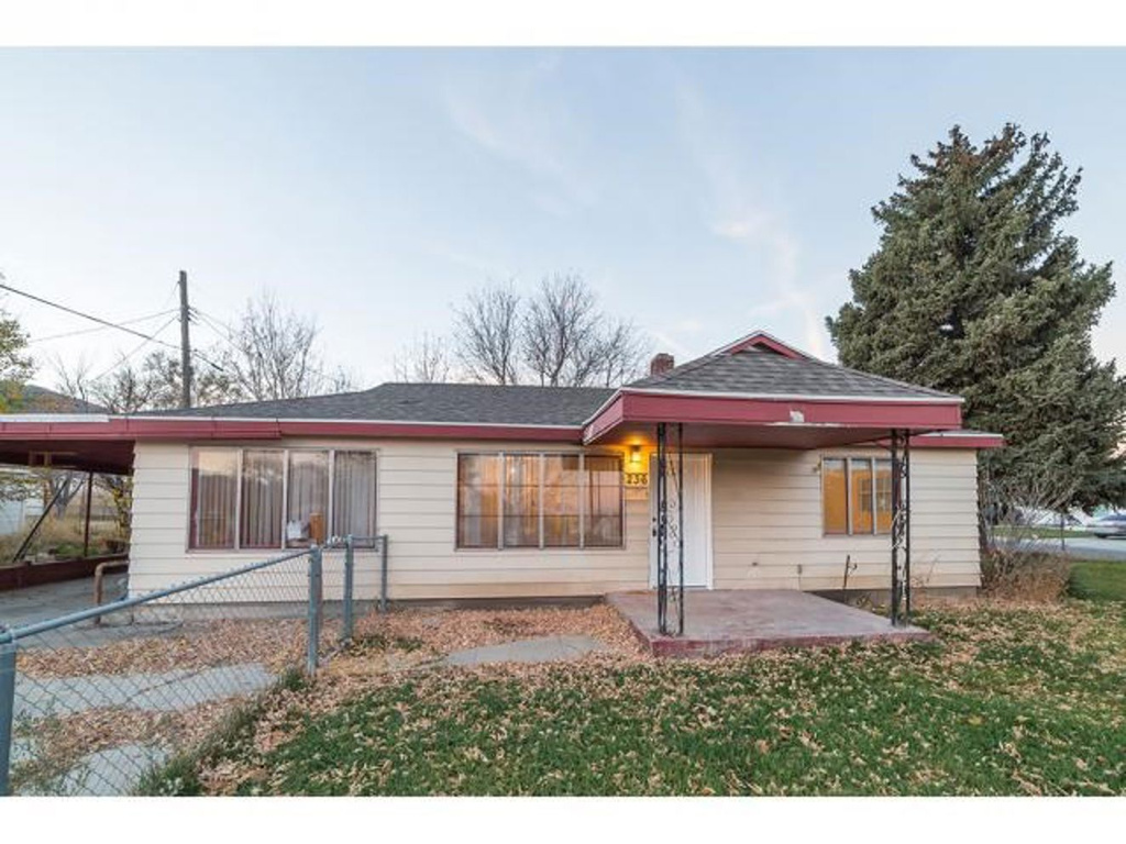 236 Date St, Tooele, UT 84074