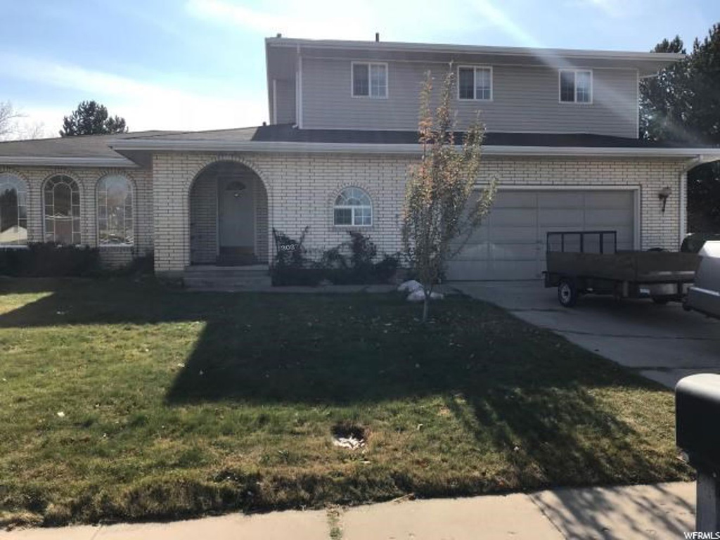 2027 W 4300 S, Roy, UT 84067