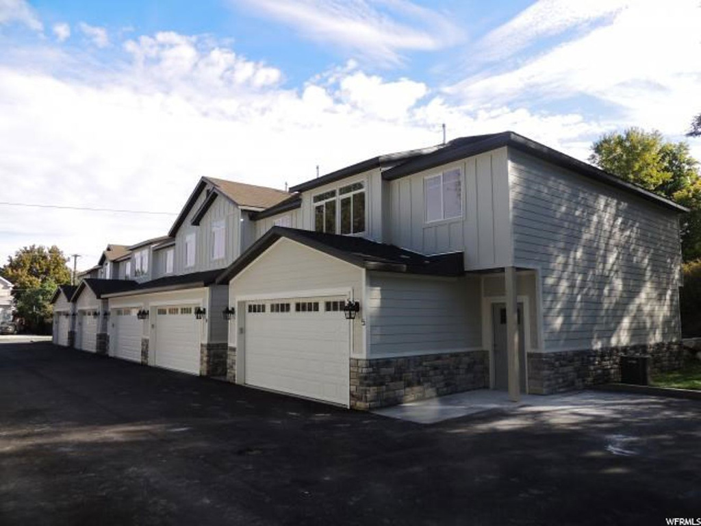 624 E 5400 S, Murray, UT 84107