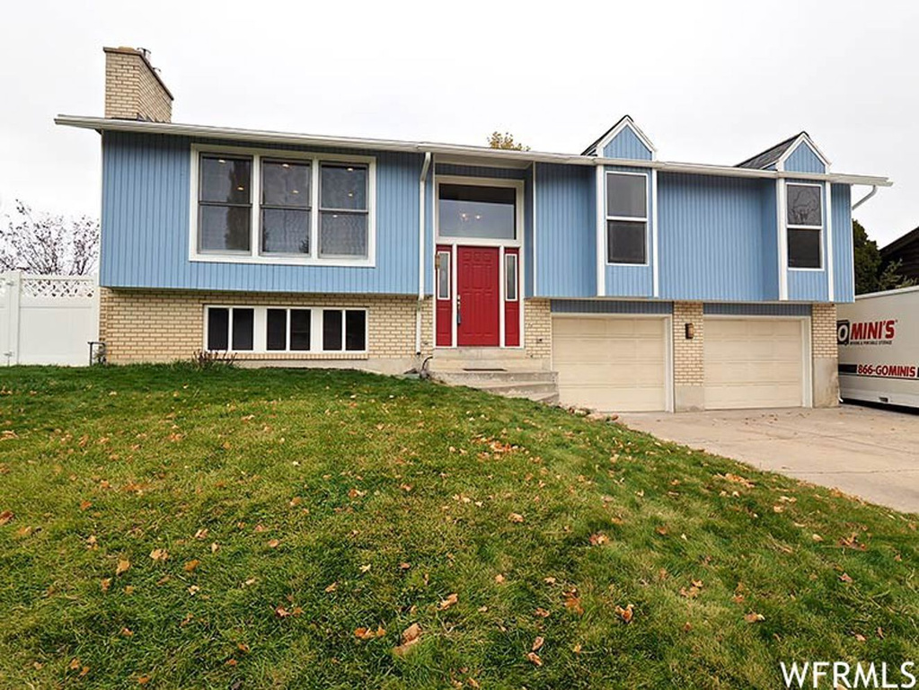 748 E Nancy Dr S, South Ogden, UT 84403