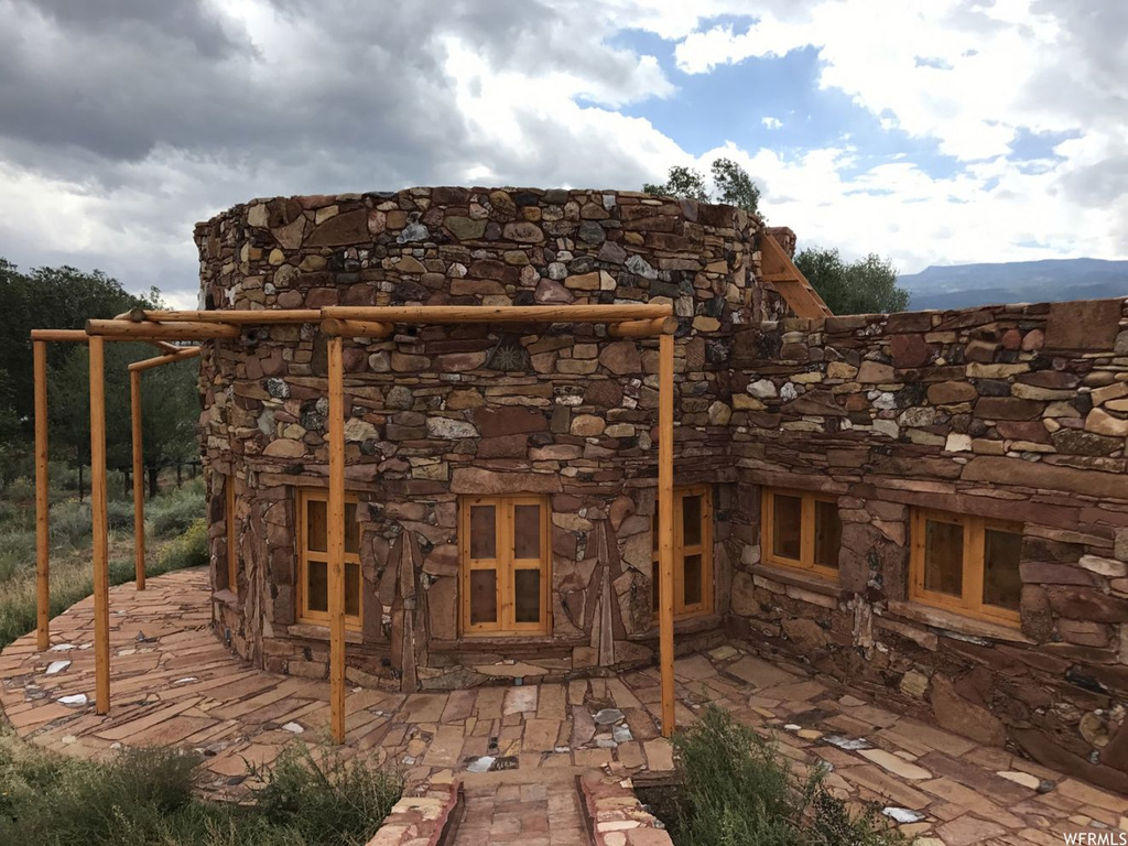 402 W Main St, Torrey, UT 84775