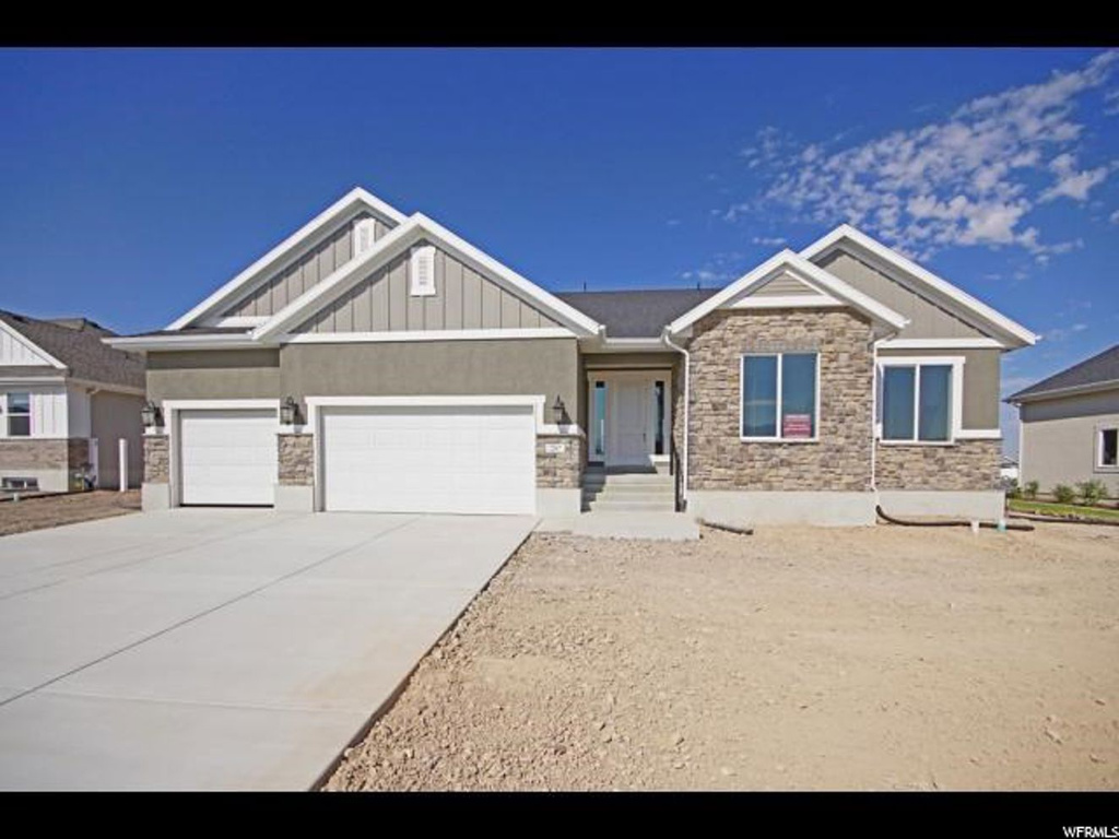 2267 N 3525 W, Clinton, UT 84015