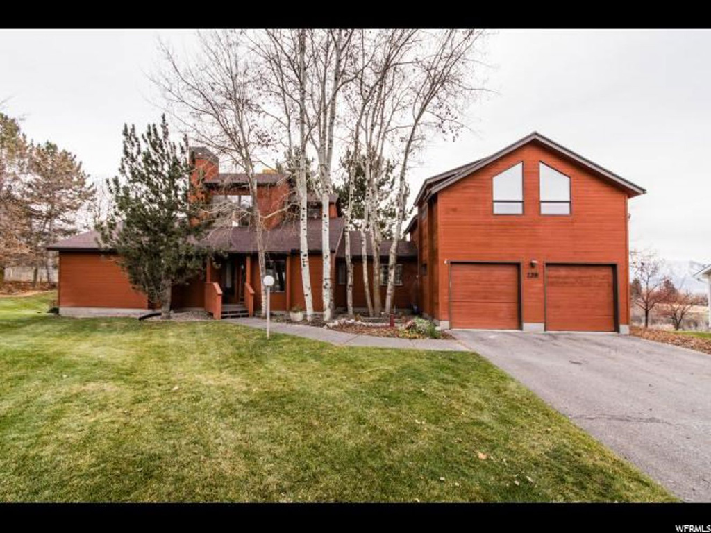 235 S Stonehenge Dr, Providence, UT 84332