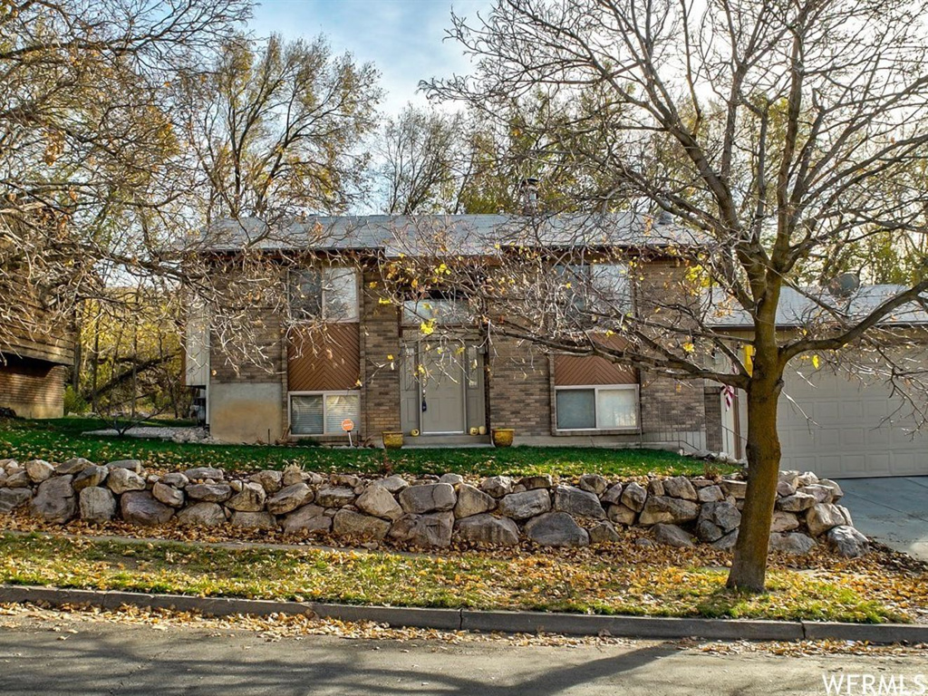 1077 E 800 N, Ogden, UT 84404