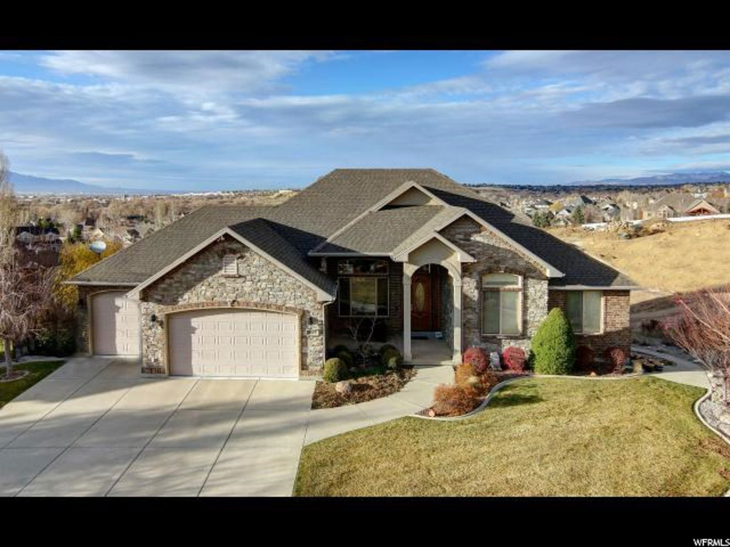 1827 E Bear Claw Cir, Draper, UT 84020