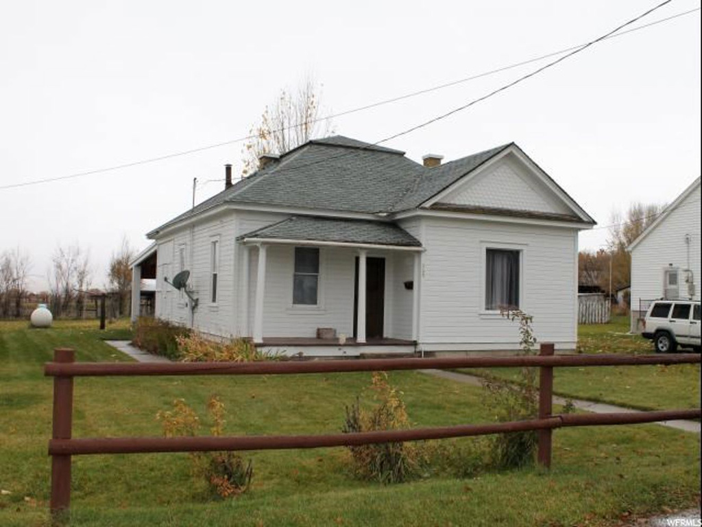 369 Bannock St, Malad City, ID 83252