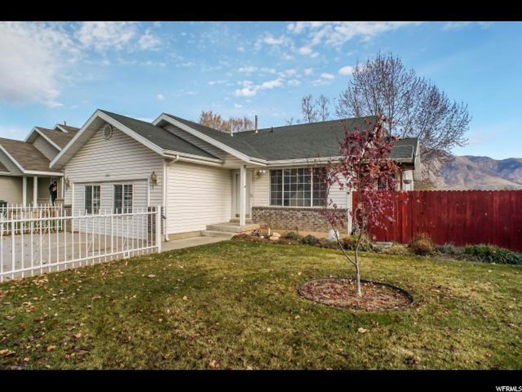 290 Downs St, Ogden, UT 84404