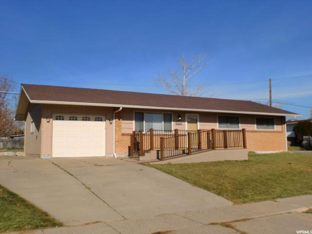 839 E 260 N, Layton, UT 84041
