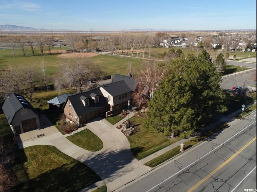 1267 N 400 W, Centerville, UT 84014