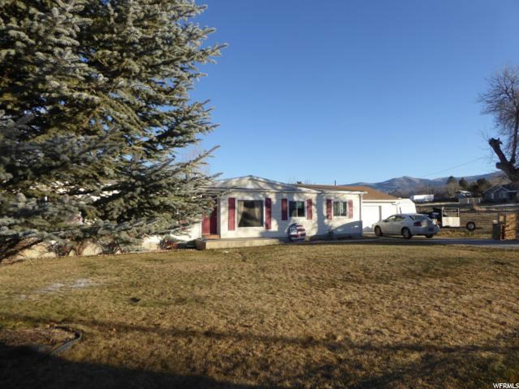 285 E 200 N, Mt Pleasant, UT 84647