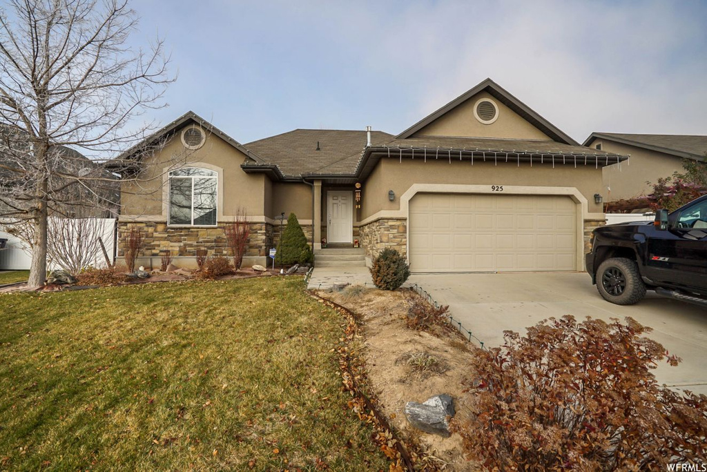 925 E James Cir, Clearfield, UT 84015
