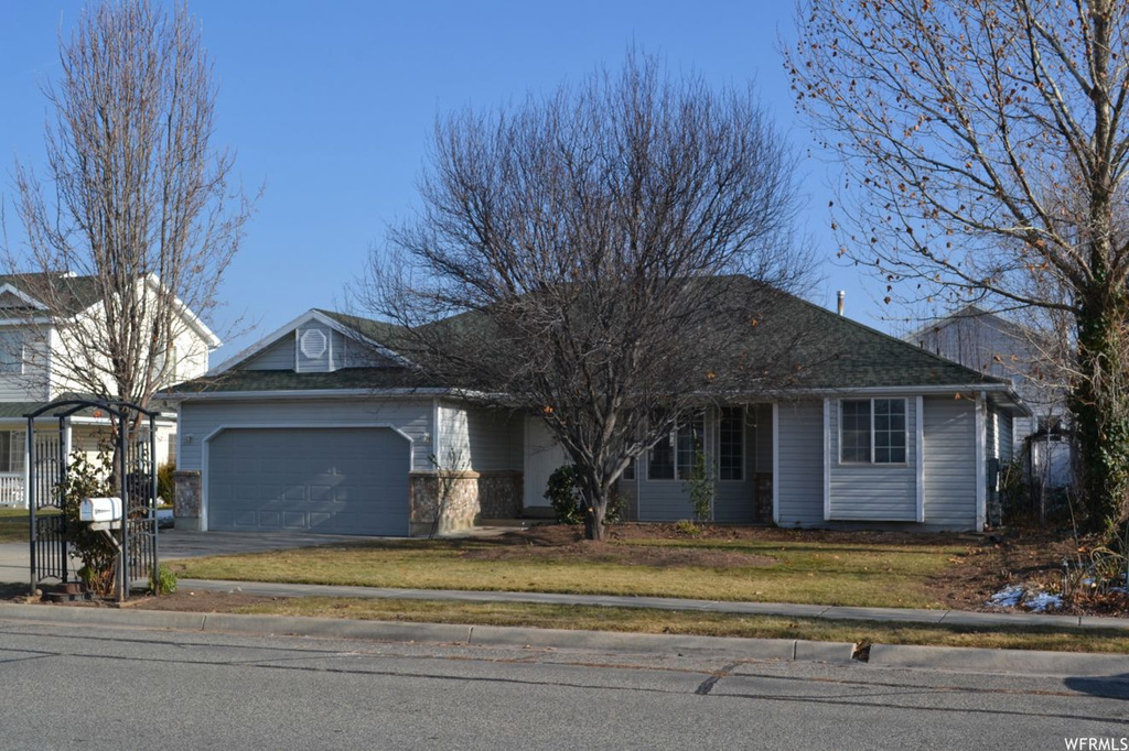 1708 N 2615 W, Clinton, UT 84015