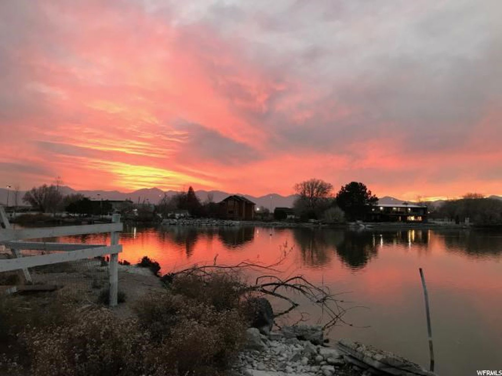 288 E Pond Ln, Draper, UT 84020