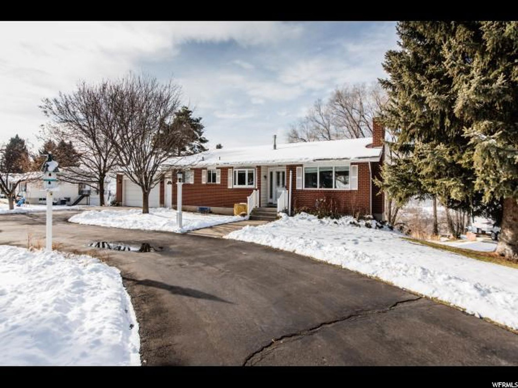 475 Edgehill Dr, Providence, UT 84332