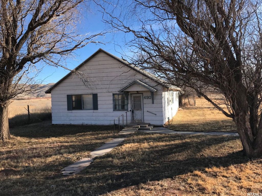 680 N State St E, Sigurd, UT 84657